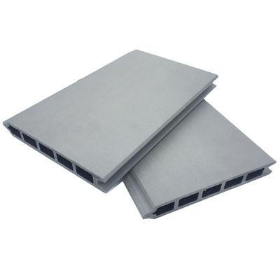 La barrière imperméable de la coextrusion WPC lambrisse le composé en plastique en bois pour la ferme de sport de jardin