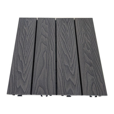 Le toit WPC de chocolat couvre de tuiles le Decking composé en plastique en bois anti-UV DIY de 300*300mm