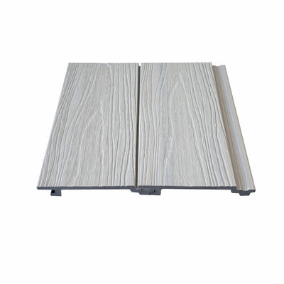 Revêtement de mur extérieur de Co Extrusion WPC de résistance aux fissures Revêtement de plastique en bois décoratif extérieur