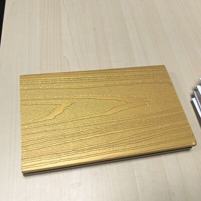 PANNEAUX WPC MÉTALLIQUES AVEC TERRASSE DE LUXE PATINE GLIMMER GOLD