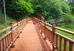 La barrière composée couverte 200*200mm a réutilisé le poteau de barrière de WPC