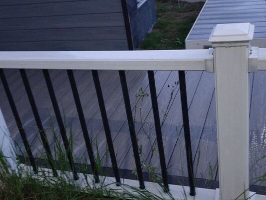 Clôture WPC éco-recyclée anti-termite pour les limites de la ferme