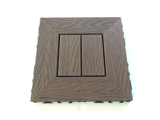 La plate-forme de DIY WPC tuile le plancher extérieur de grain en bois naturel de 30*30CM pour le patio à la maison