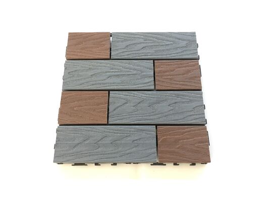 La plate-forme de DIY WPC tuile le plancher extérieur de grain en bois naturel de 30*30CM pour le patio à la maison