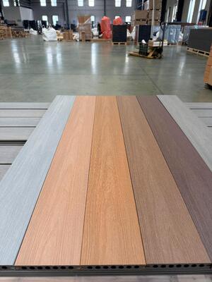 Piscine étanche en gros double couleur coextrusion Wpc platelage composite bois-plastique