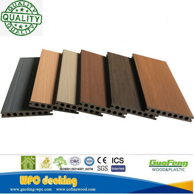Decking composé en plastique et bois de coextrusion pour revêtement de sol extérieur imperméable