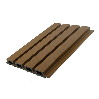 Revêtement mural WPC imperméable par coextrusion de 26 mm pour une utilisation en extérieur