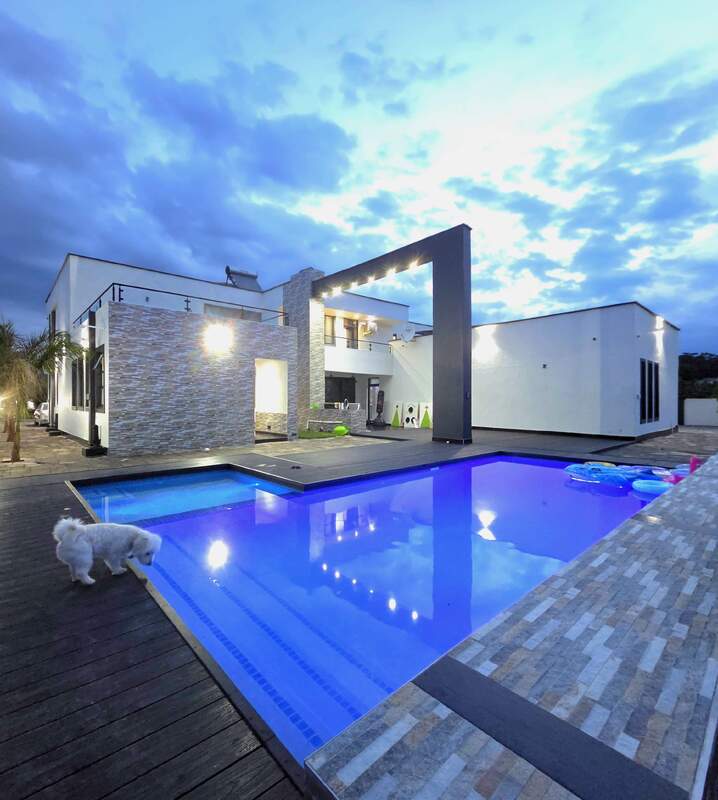 Révolutionner les revêtements de sol grâce à la technologie avancée de co-extrusion WPC